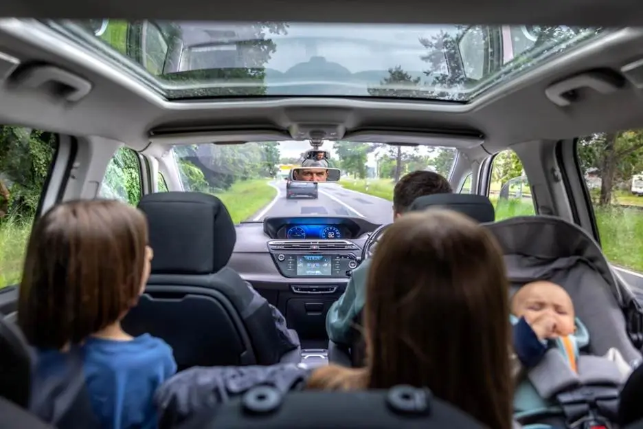 Hadapi Lonjakan Kendaraan di Musim Liburan dengan Panduan Berkendara Aman ala Toyota