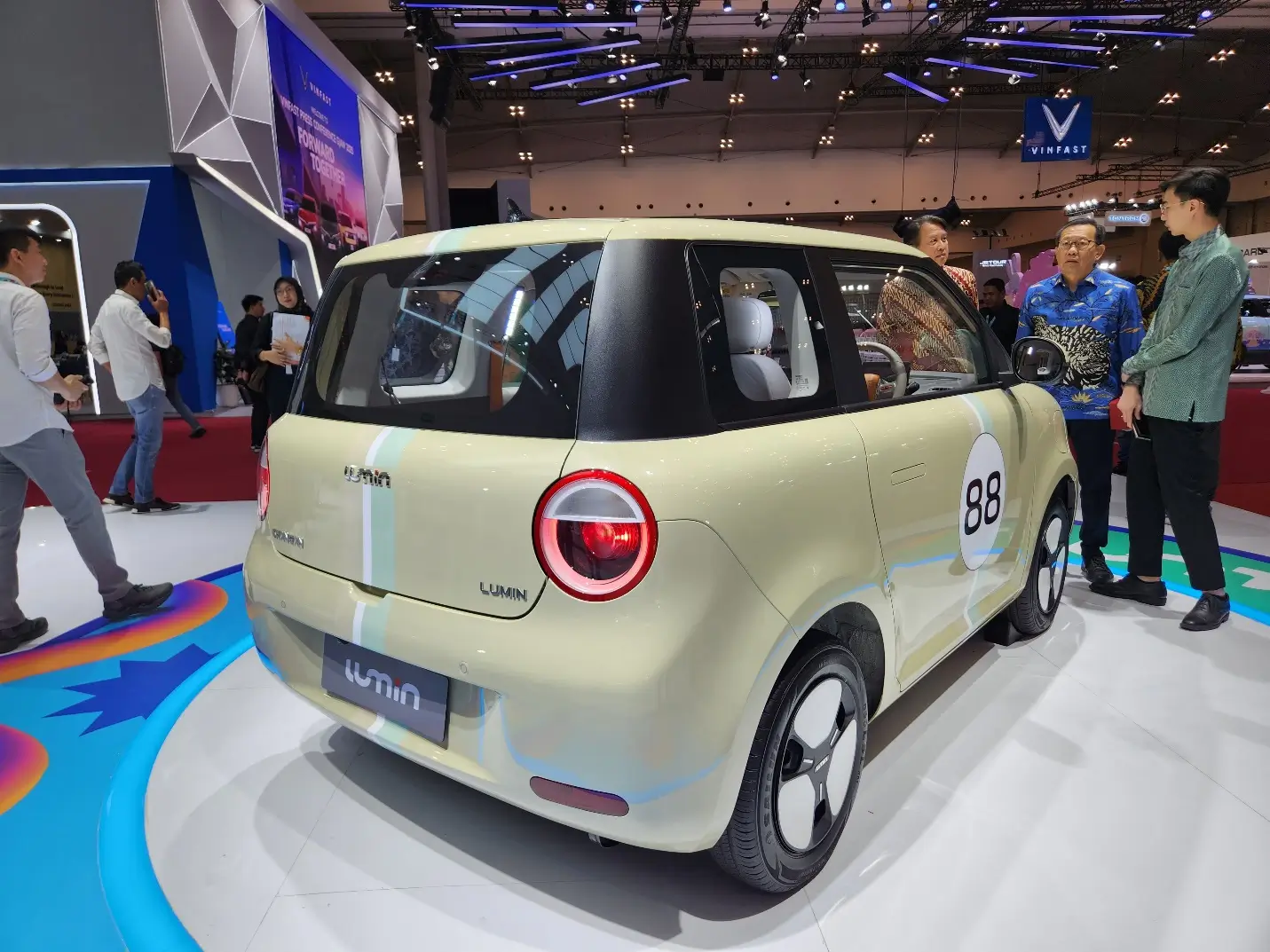 Compact  Lucu  Murah  Ini Spesifikasi Mobil Listrik Changan Lumin yang Baru Debut di Indonesia