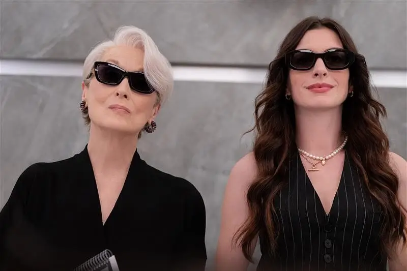 Foto: Meryl Streep dan Anne Hathaway dalam The Devil Wears Prada 2 (Instagram/@20thcenturystudios)
