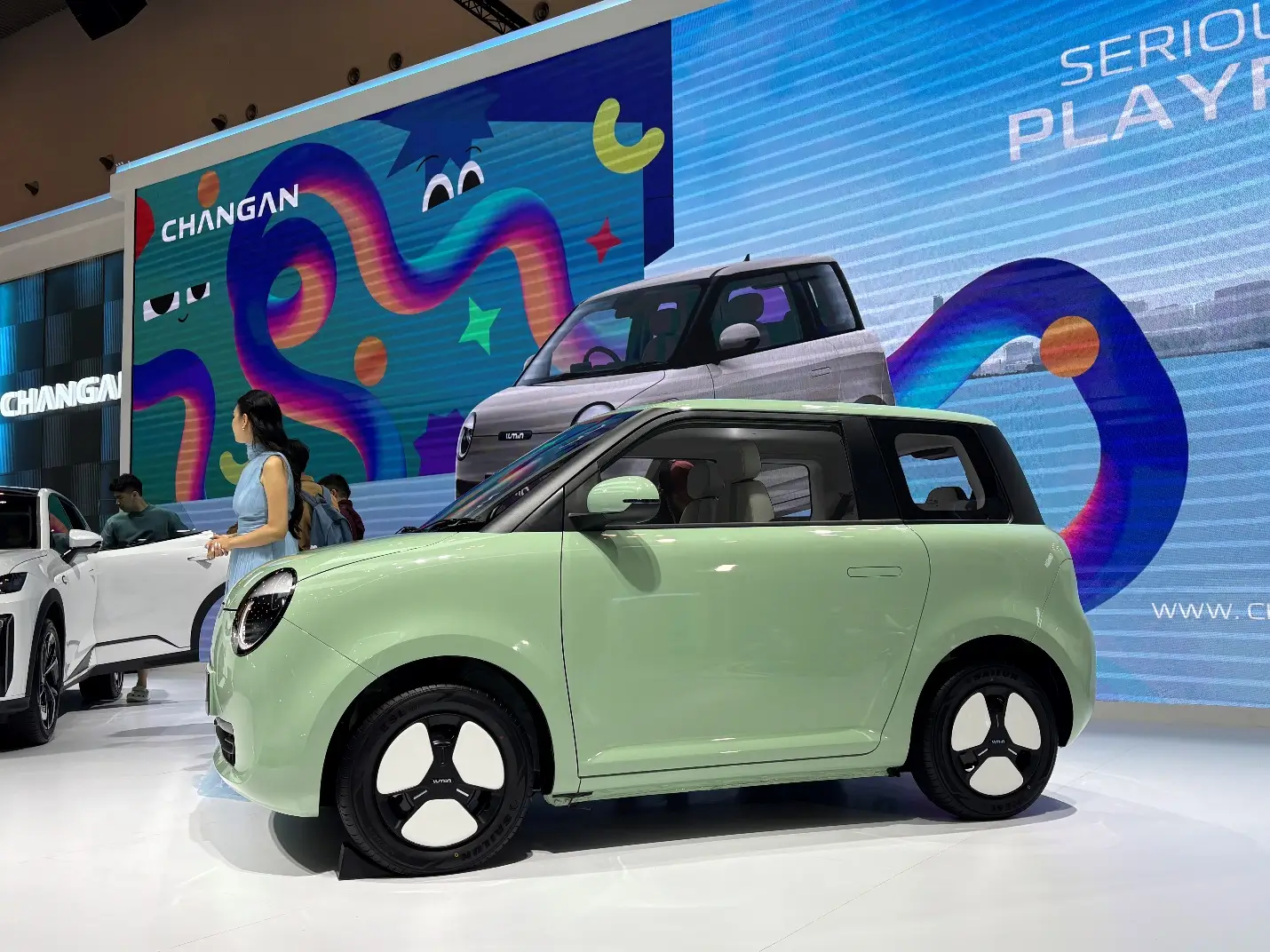 Compact  Lucu  Murah  Ini Spesifikasi Mobil Listrik Changan Lumin yang Baru Debut di Indonesia