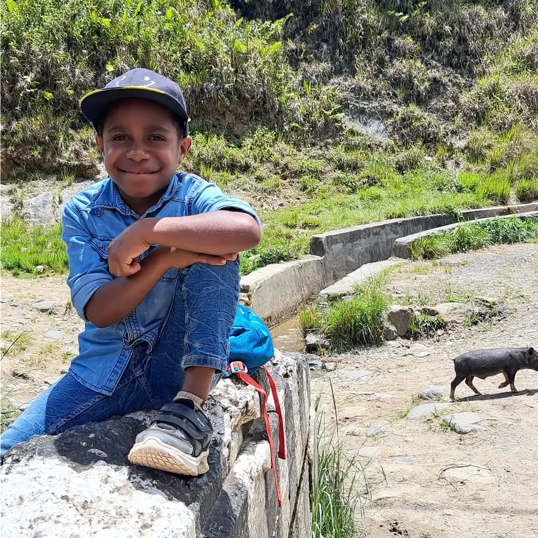Aksi Mulia Pison Kogoya Bocah Papua Pegunungan yang Bongkar Celengannya untuk Bantu Korban Banjir Sumatra