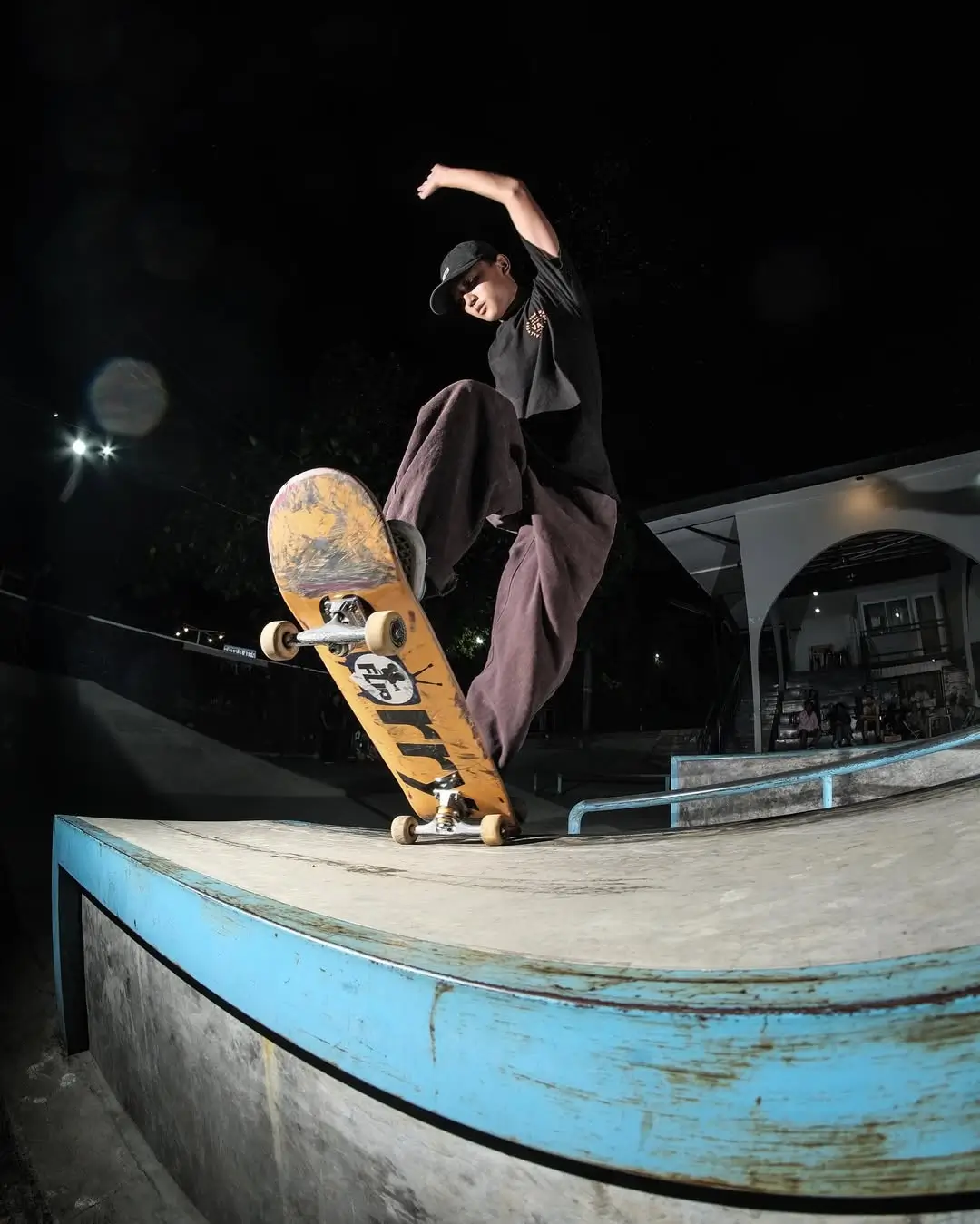 Raih Medali Emas Skateboard SEA Games 2025 Usai Kemenangan Dramatis  Ini Sosok Basral Graito Hutomo