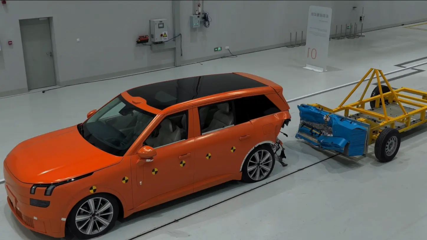 Perkuat Komitmen Keselamatan  Geely Resmikan Pusat Uji Keselamatan Kendaraan Terbesar di Dunia