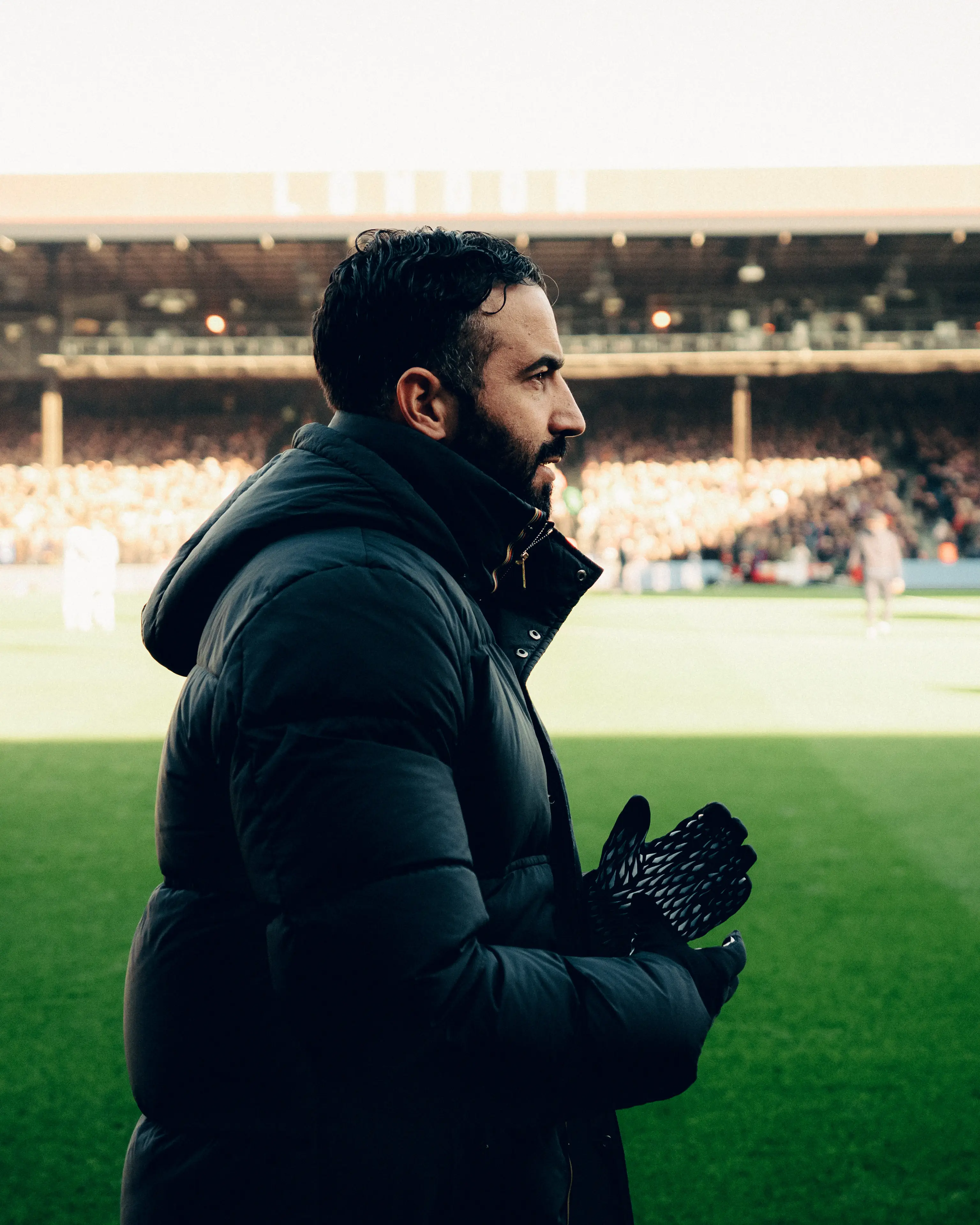 Manajer Manchester United, Ruben Amorim, mengungkapkan tidak bermain media sosial. Foto X Manchester United.
