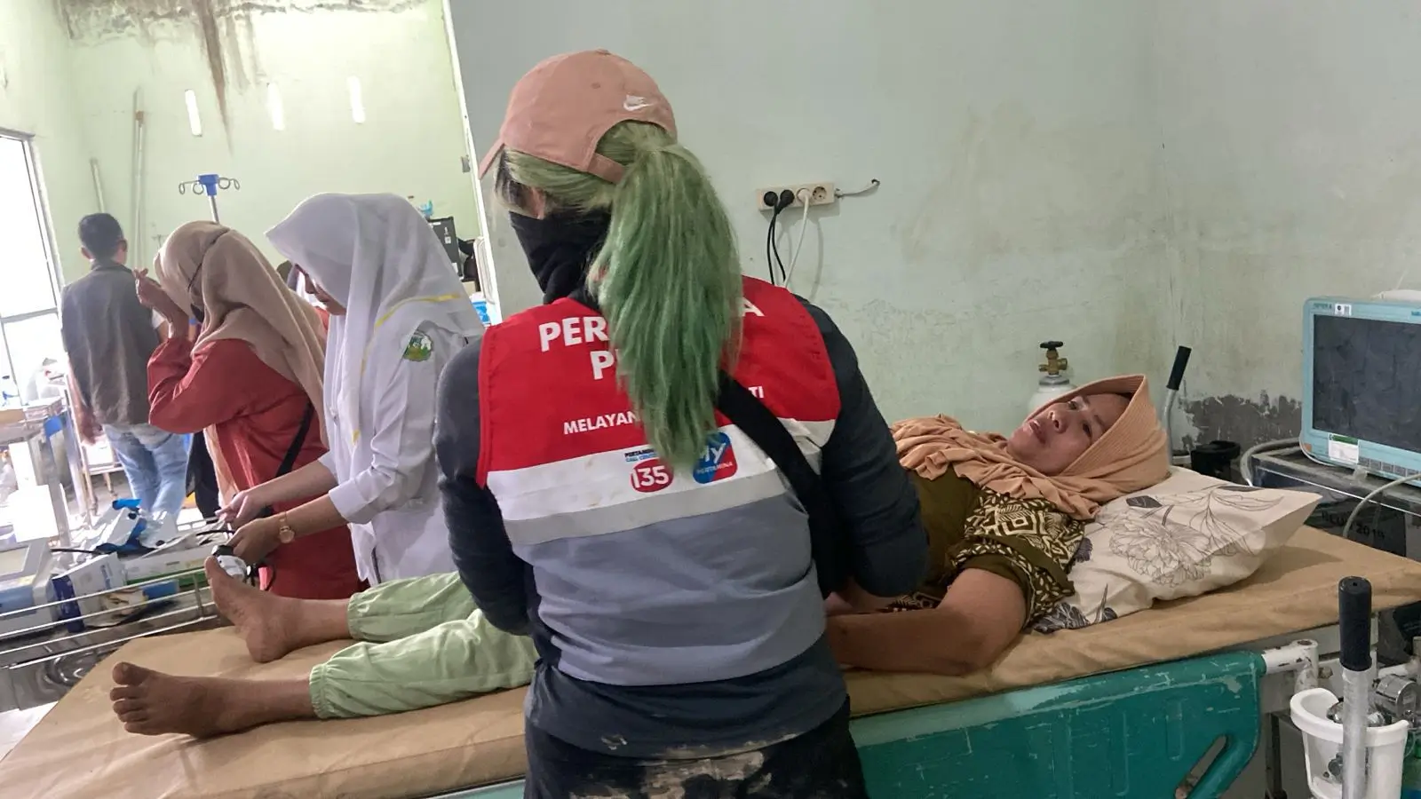 Relawan Pertamina Peduli Bergerak Jemput Bola Layani Warga Terdampak Banjir dan Longsor di Sumatra